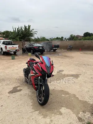 Honda CBR 2018 Red