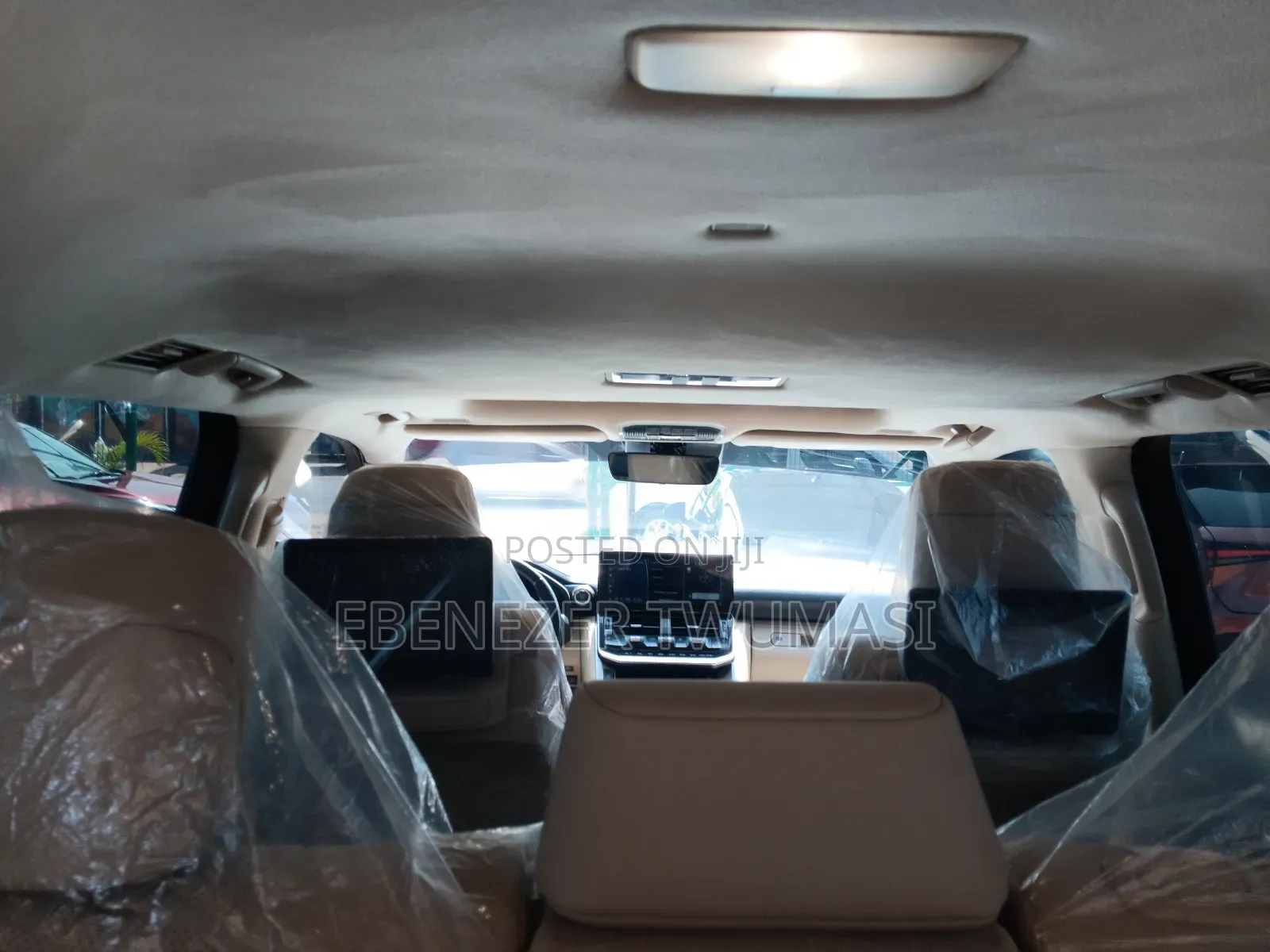Toyota Land Cruiser 4.5 V8 VXR 2021 White