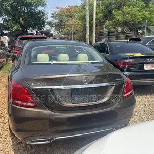 Mercedes-Benz C300 Sport 4Matic Sedan AWD (2.0L 4cyll 7A) 2016 Brown