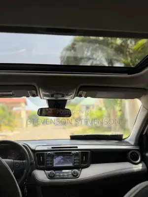 Toyota RAV4 XLE 4dr SUV (2.5L 4cyl 6A) 2018 White
