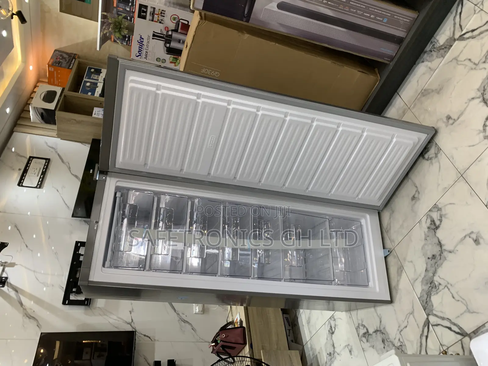 Neatly Sealed Pearl Upright Freezer Puf-370 225 Liters