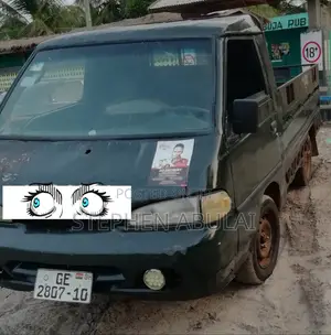 Hyundai H-100 2000 Green