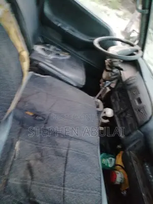 Hyundai H-100 2000 Green