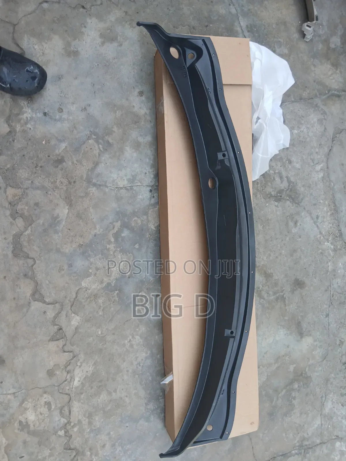 Nissan Qashqai 2015 to 2020 Wiper Panel