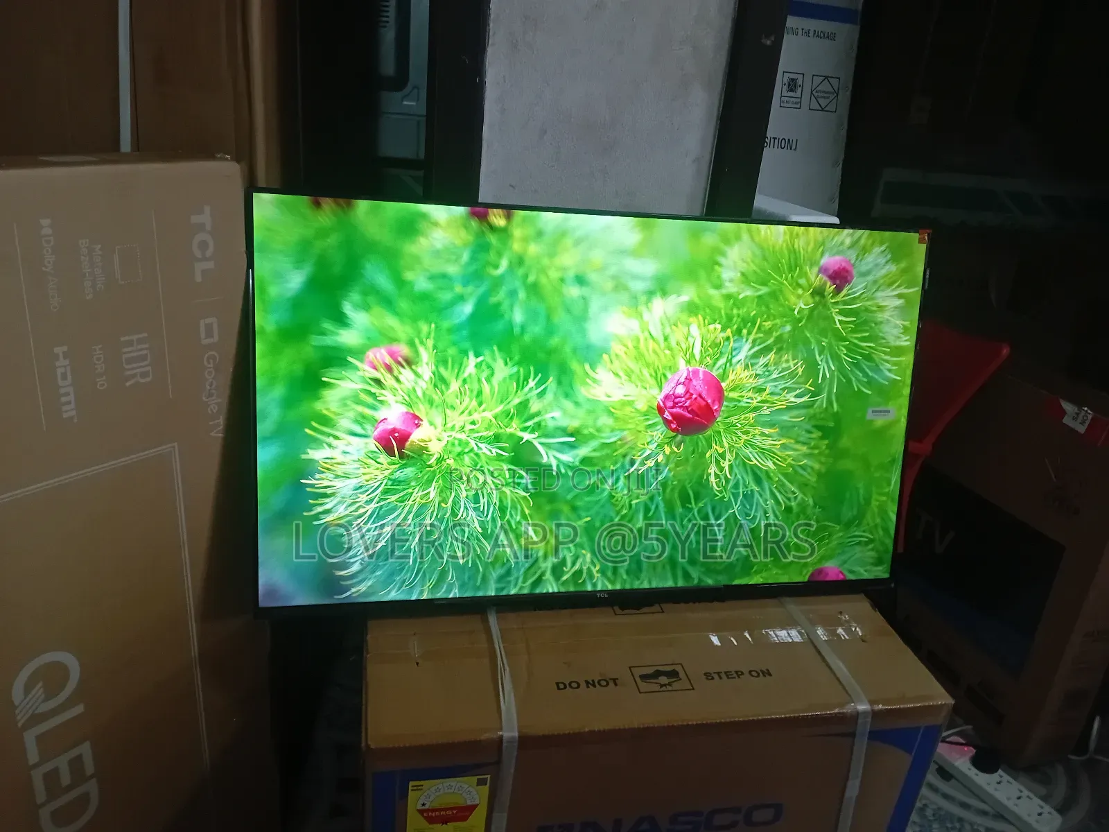 TCL Q43led Smart Tv Netflix Ans and Youtube Built-In.
