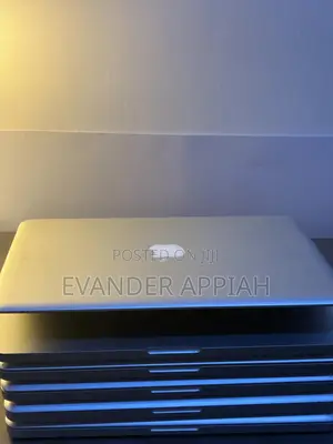 Laptop Apple MacBook 2012 8GB Intel Core i5 HDD+SSD 500GB