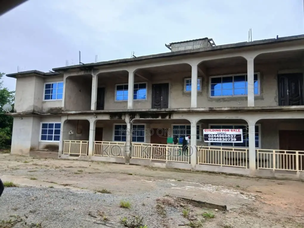 12bdrm Apartment in Ankyerenyin, Takoradi for sale
