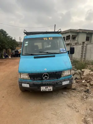 Mercedes-Benz Sprinter 1999 Green