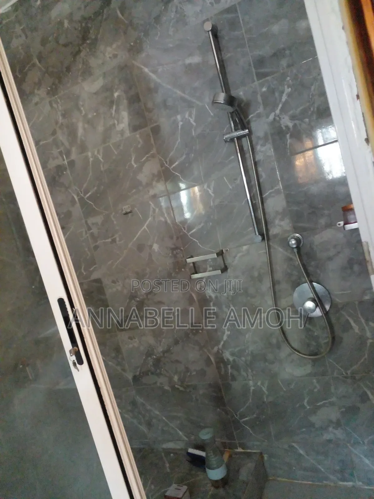 4bdrm House in Bush Road Estate, Accra Metropolitan for sale