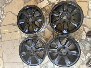 Rim 15 4holes Black