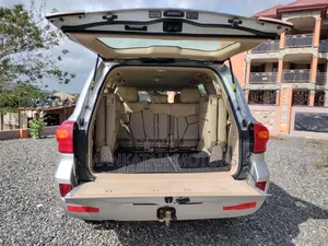 Toyota Land Cruiser 2014 Silver