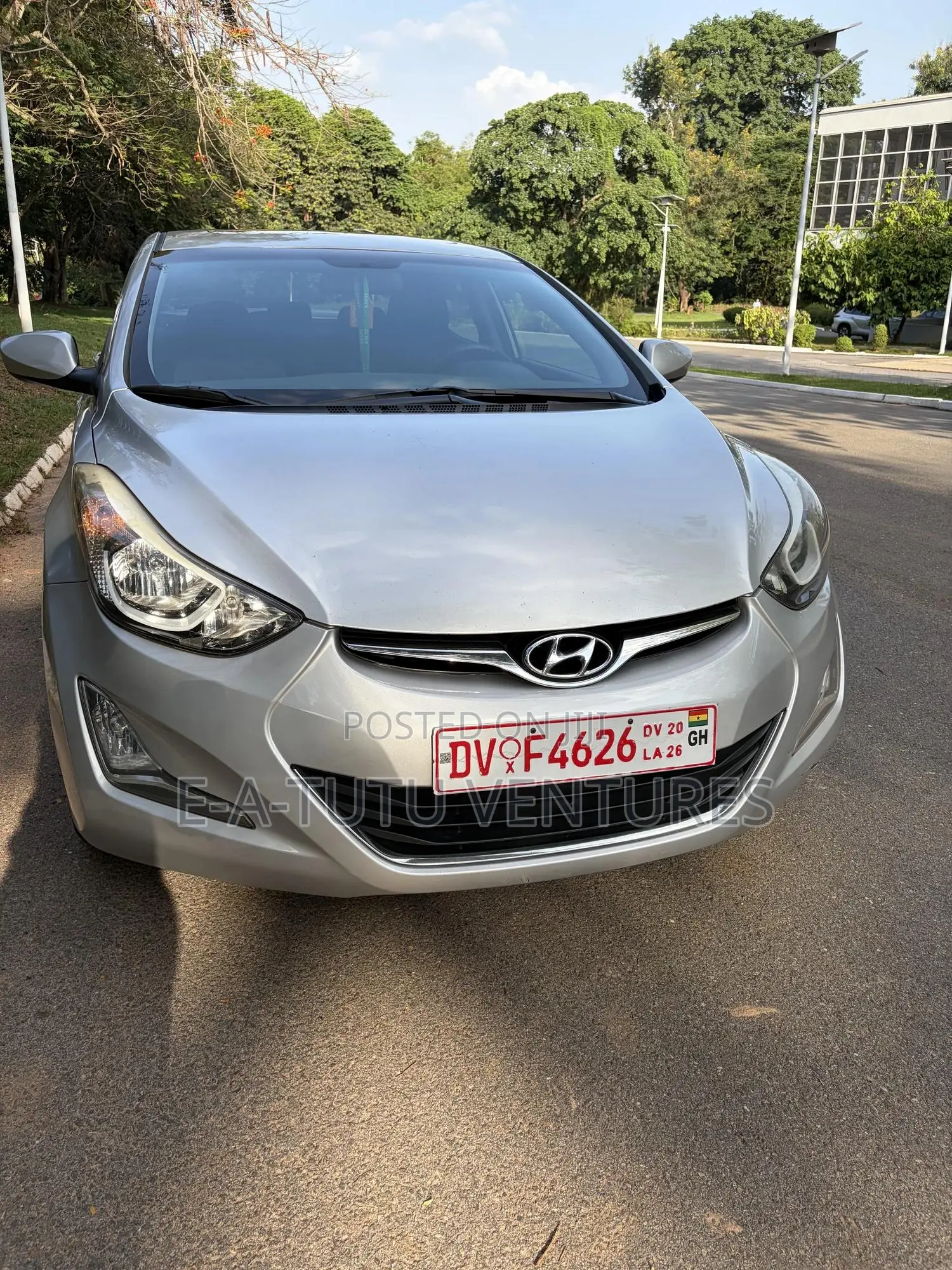 Hyundai Elantra SE Sedan FWD (1.8L 4cyl 6M) 2016 Silver