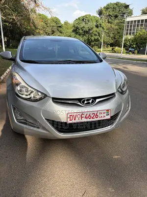 Hyundai Elantra SE Sedan FWD (1.8L 4cyl 6M) 2016 Silver