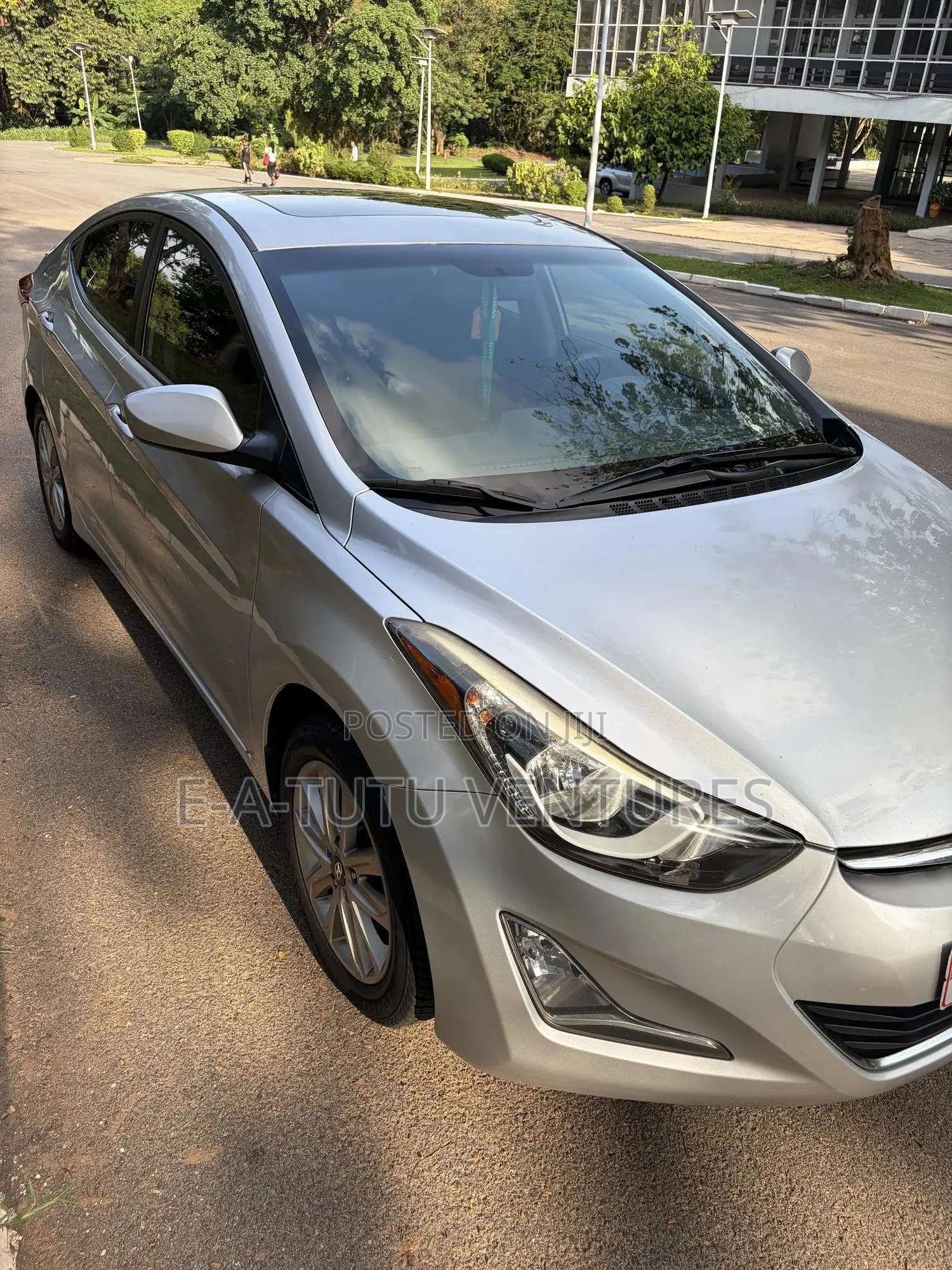 Hyundai Elantra SE Sedan FWD (1.8L 4cyl 6M) 2016 Silver