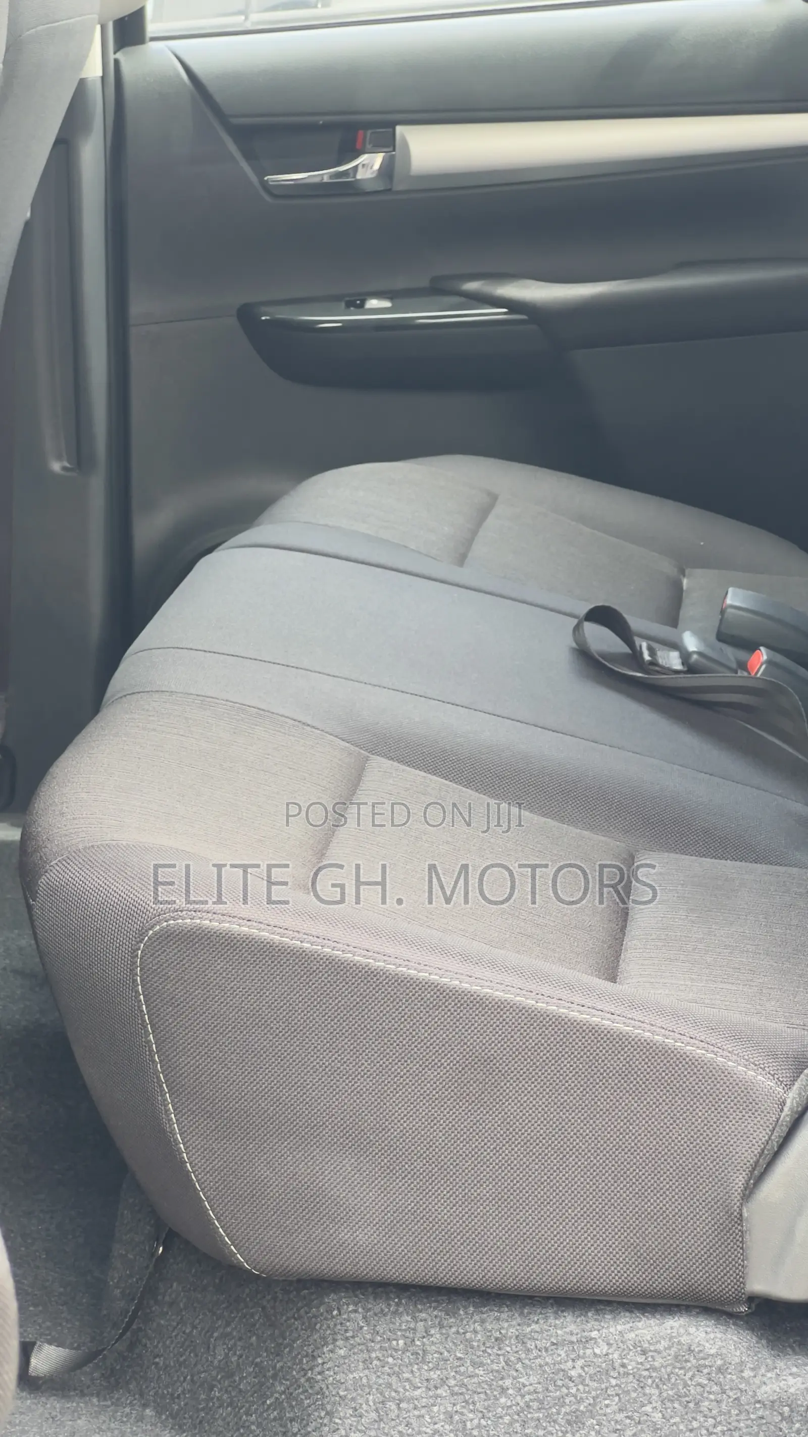 New Toyota Hilux 2025 Black