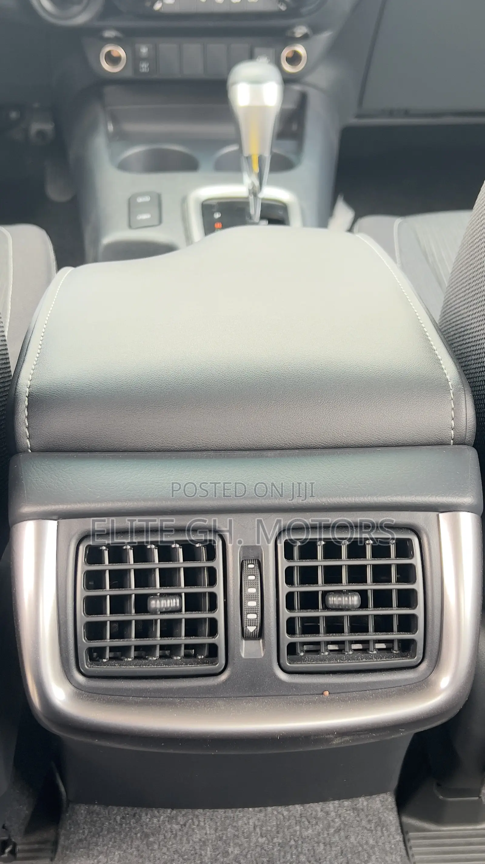 New Toyota Hilux 2025 Black