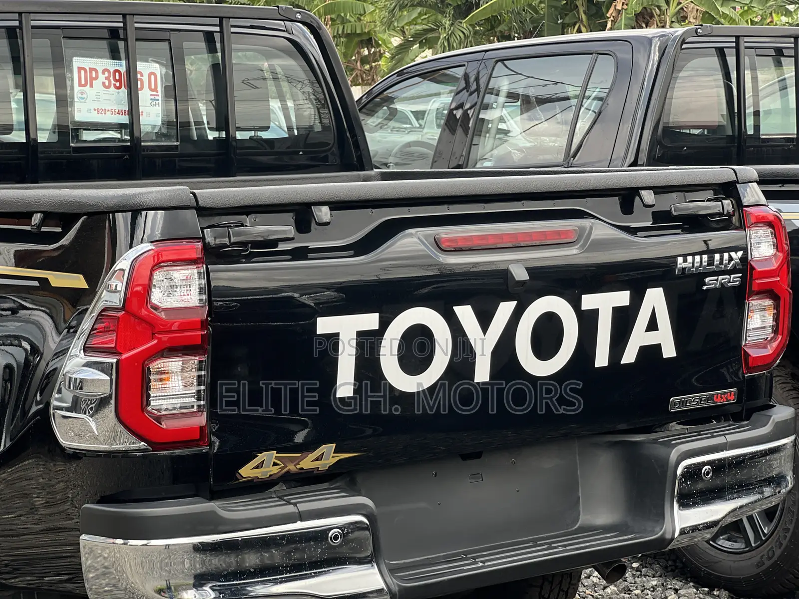 New Toyota Hilux 2025 Black