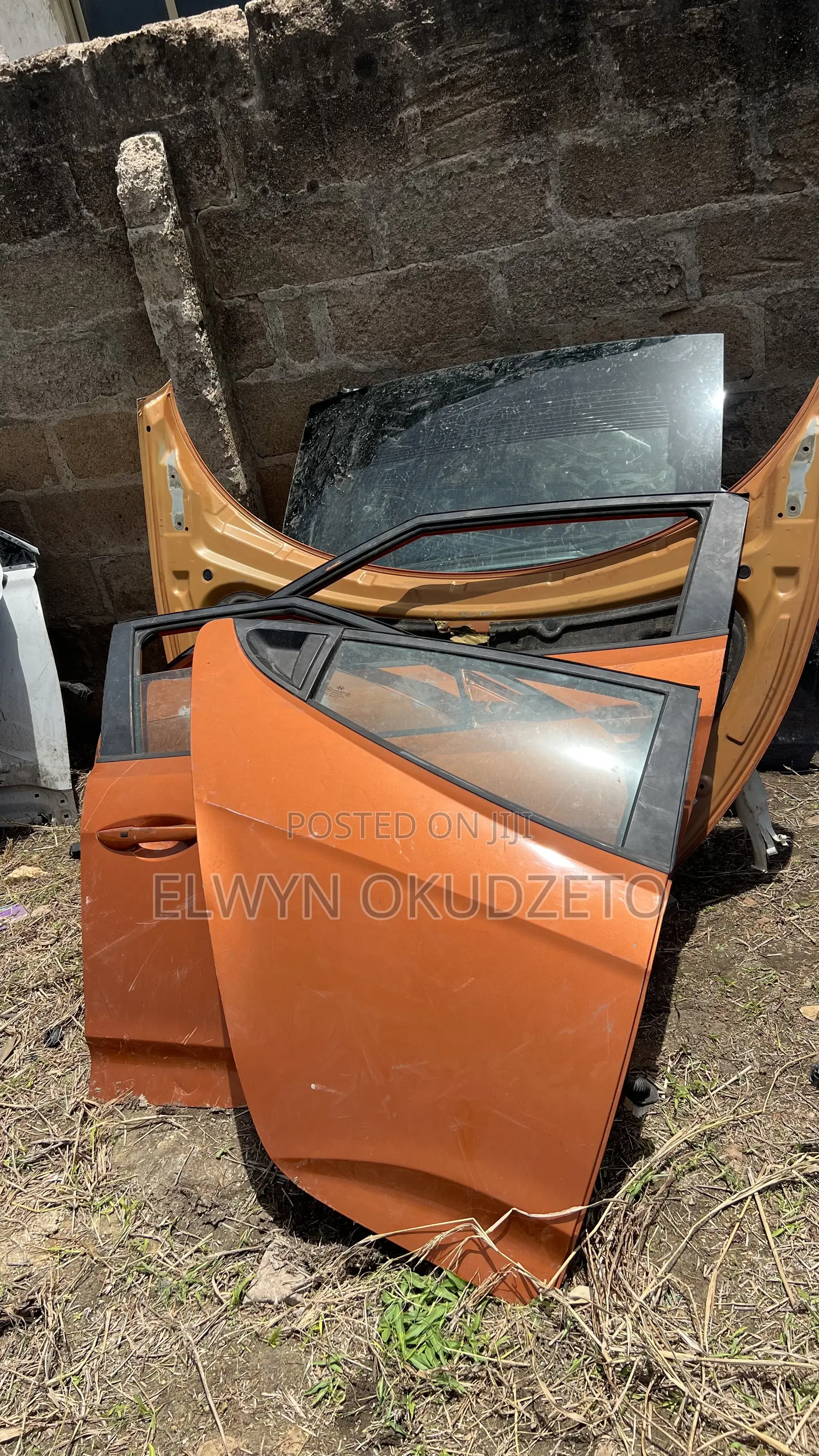 2015 Hyundai Veloster Doors and Trunk