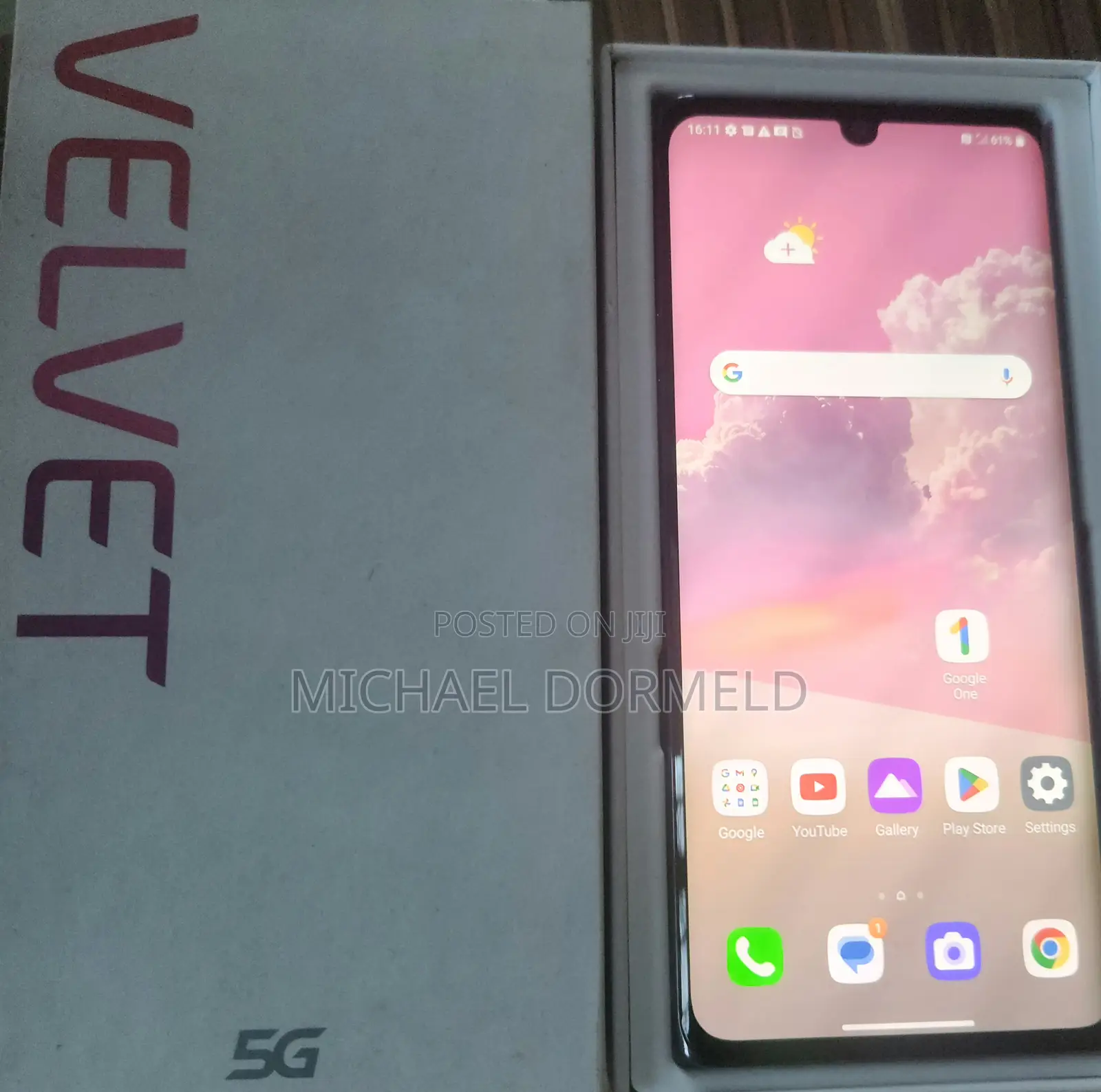 New LG Velvet 128 GB Black