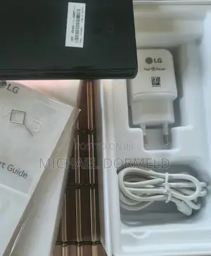 New LG Velvet 128 GB Black