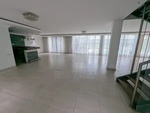 5bdrm Mansion in East Airport, Burma Camp for sale
