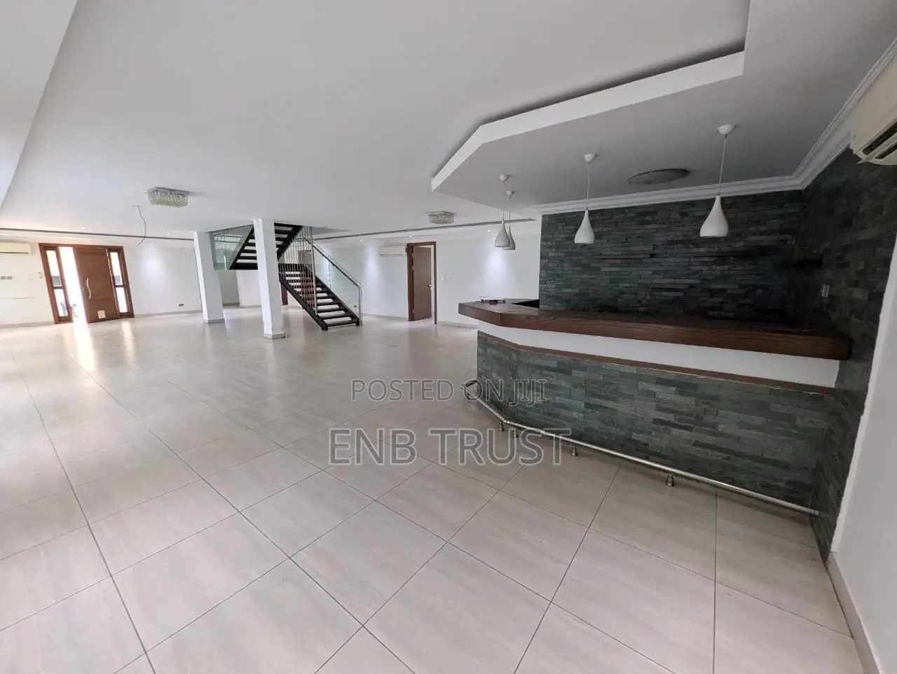 5bdrm Mansion in East Airport, Burma Camp for sale