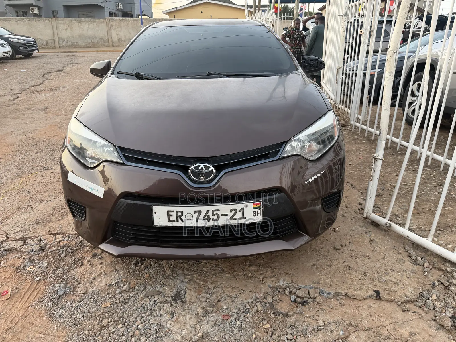 Toyota Corolla LE Premium 4dr Sedan (1.8L 4cyl CVT) 2016 Brown