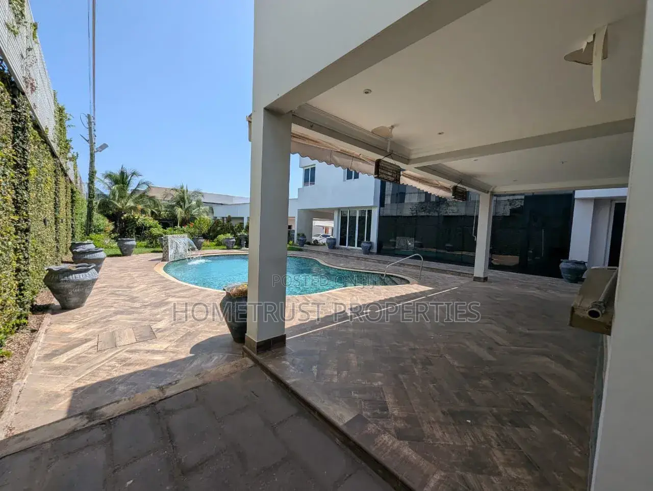 4bdrm Mansion in Airport Hillls for sale