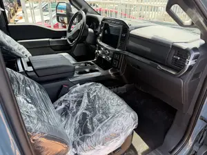 Ford F-150 Raptor 2022 Blue