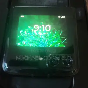 New Motorola Razr 2024 256 GB Black