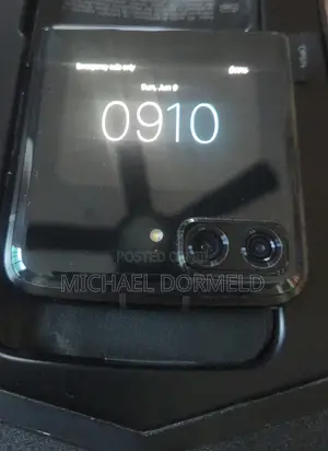 New Motorola Razr 2024 256 GB Black