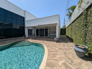 4bdrm Mansion in Airport Hills Estate for sale