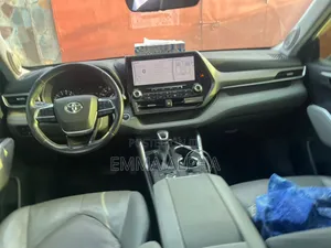 Toyota Highlander Limited AWD 2020 White