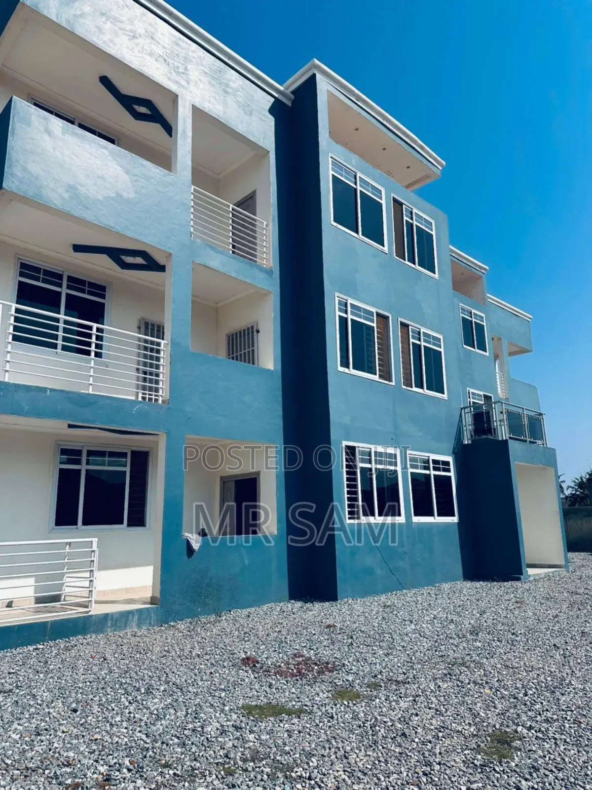 3bdrm Apartment in Sam Properties, West Hills Mall Area for rent