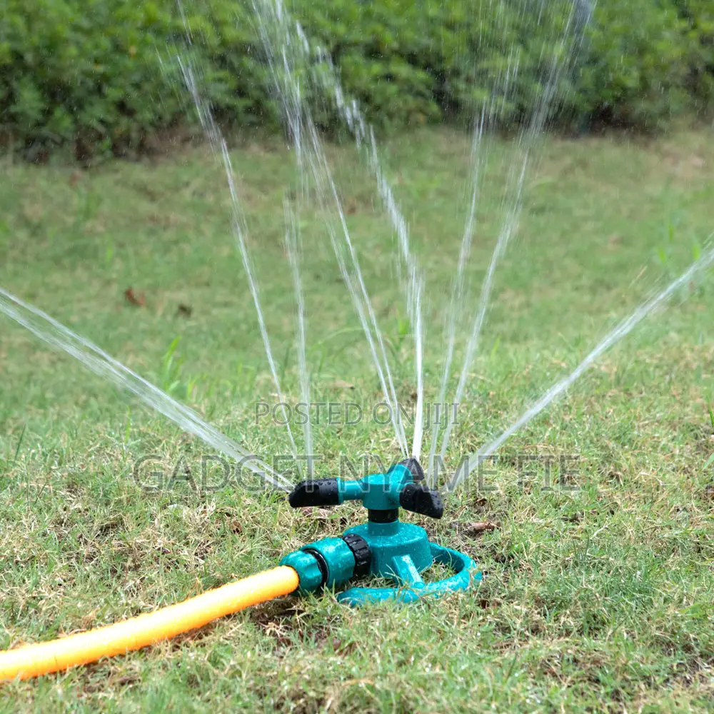 Plastic 3 Arm Rotary Sprinkler for Garden Water Lawn Irrigation