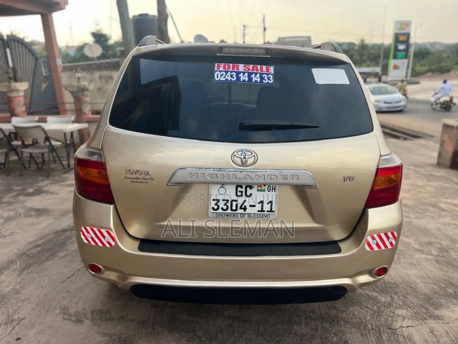Toyota Highlander Limited 2010 Gold