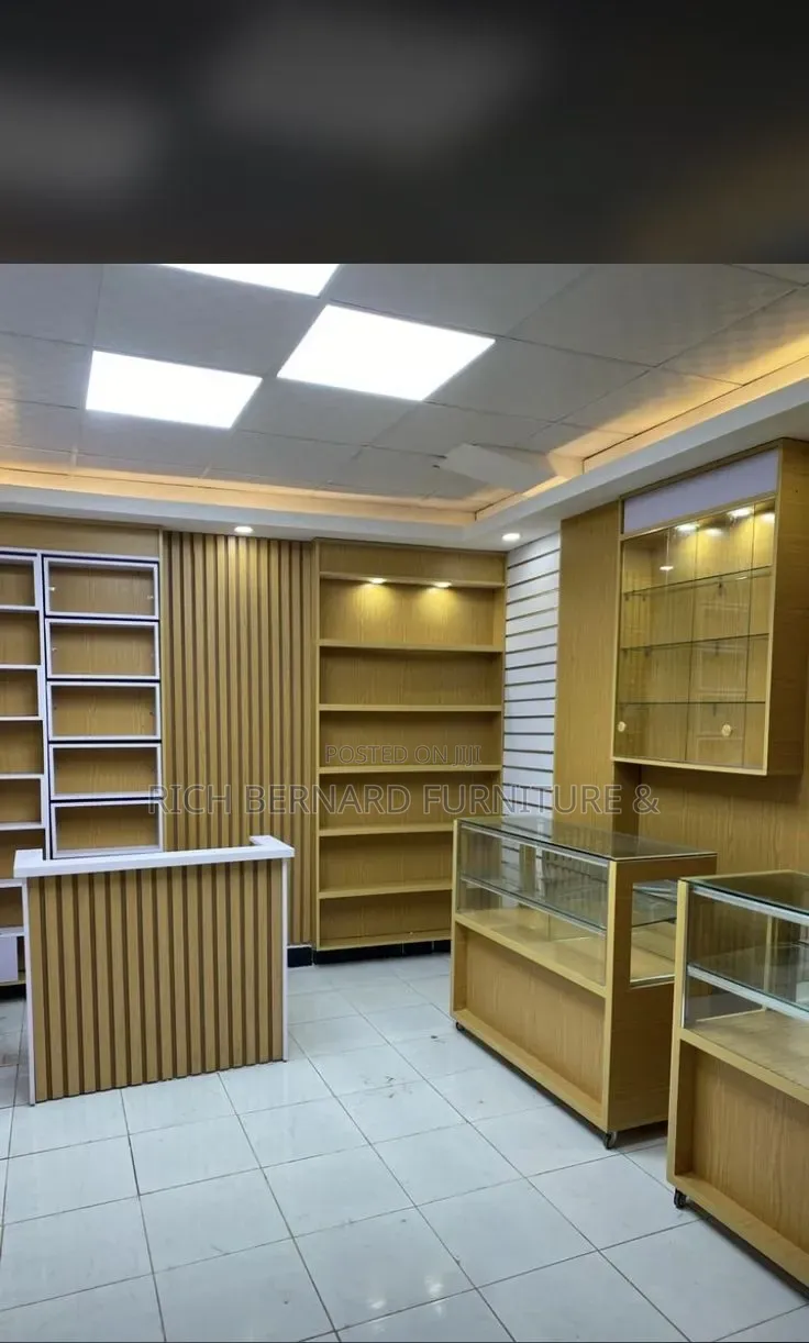 Customized Phone Shop