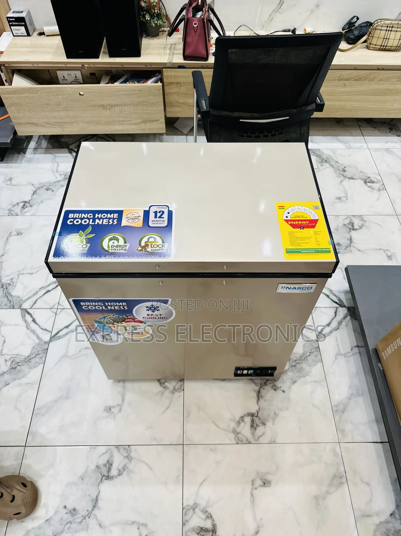 Newly Sealed in Box Chest Freezer Single Door Gold Nasco Nas-175fl 200