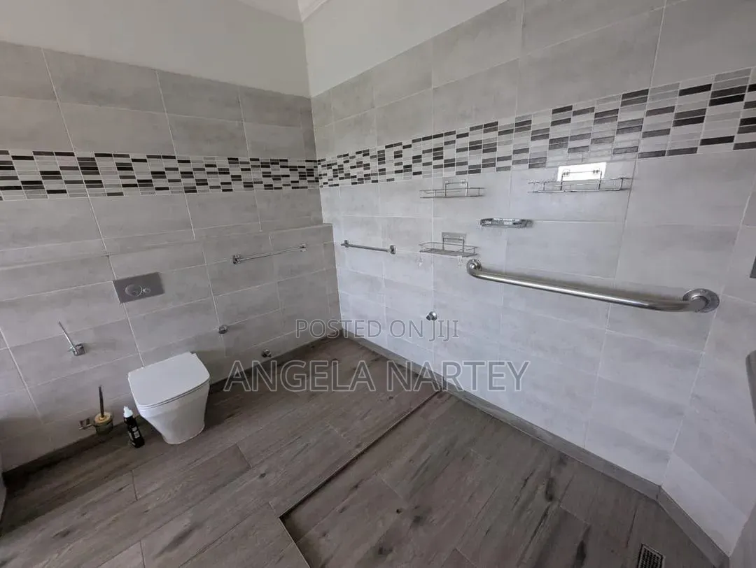 4bdrm House in Airport Residential for sale