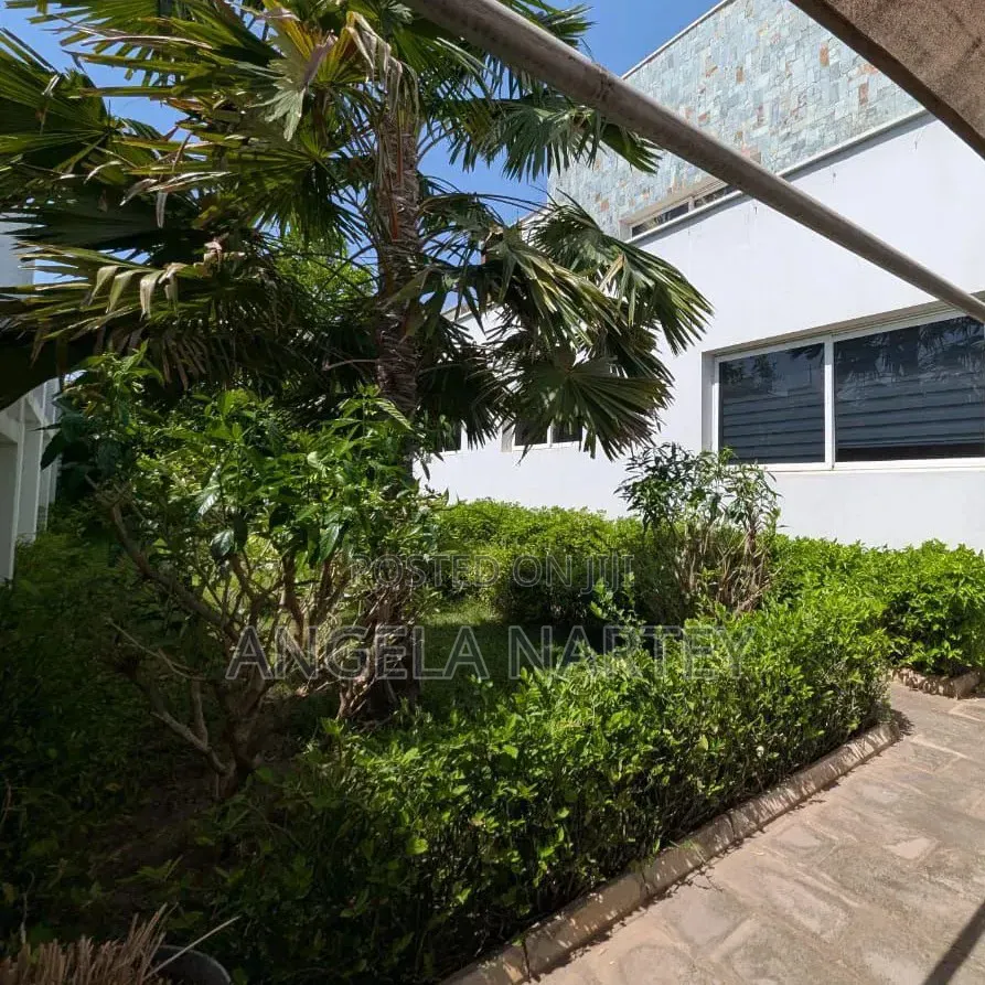 4bdrm House in Airport Residential for sale