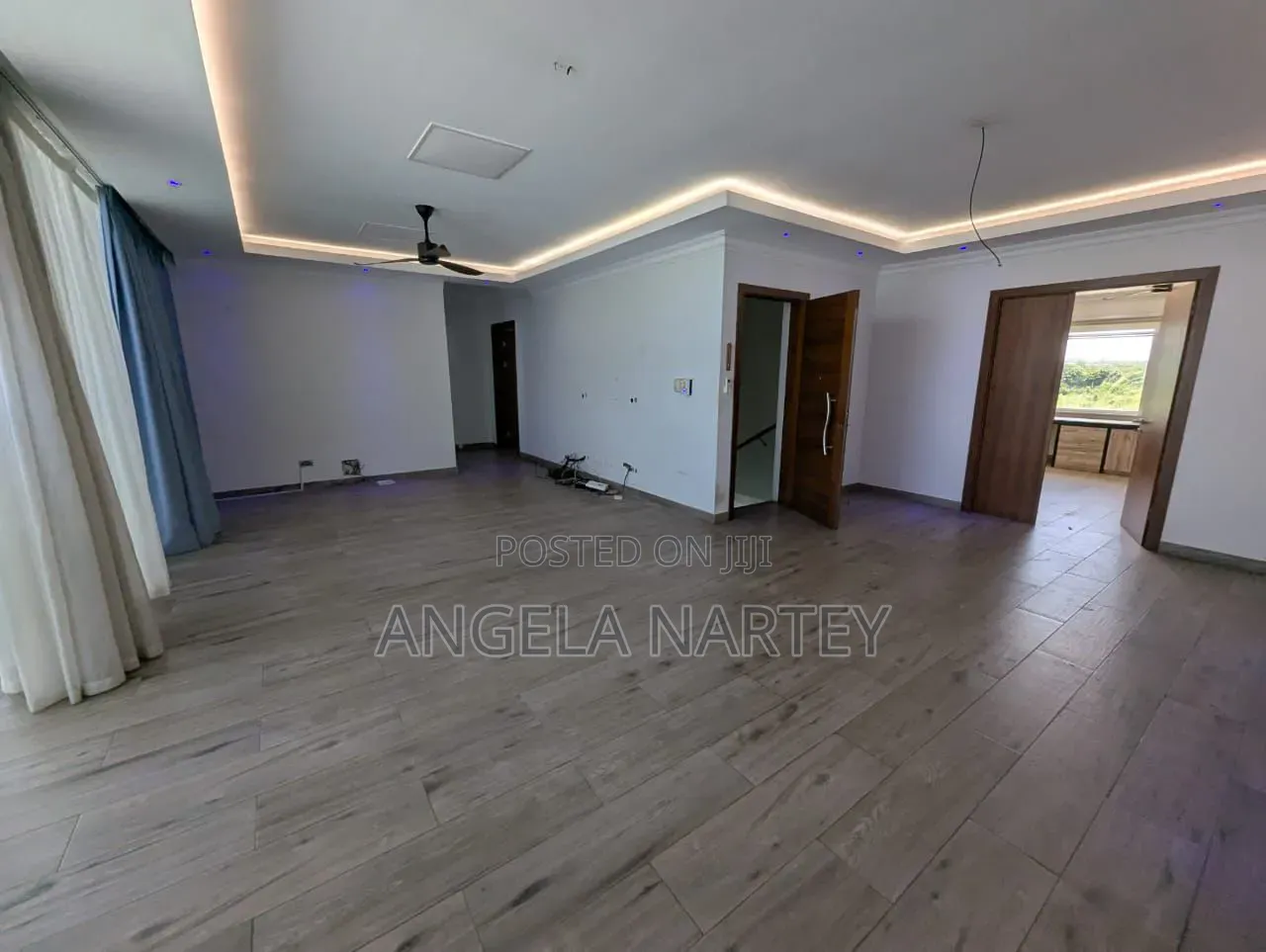 13bdrm Apartment in Kwabenya, Accra Metropolitan for sale