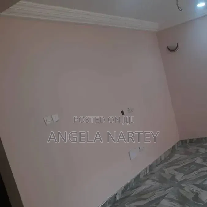 13bdrm Apartment in Kwabenya, Accra Metropolitan for sale
