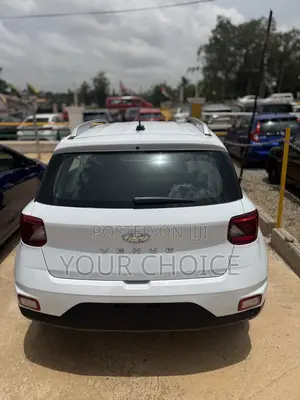 Hyundai Venue SE 2023 White