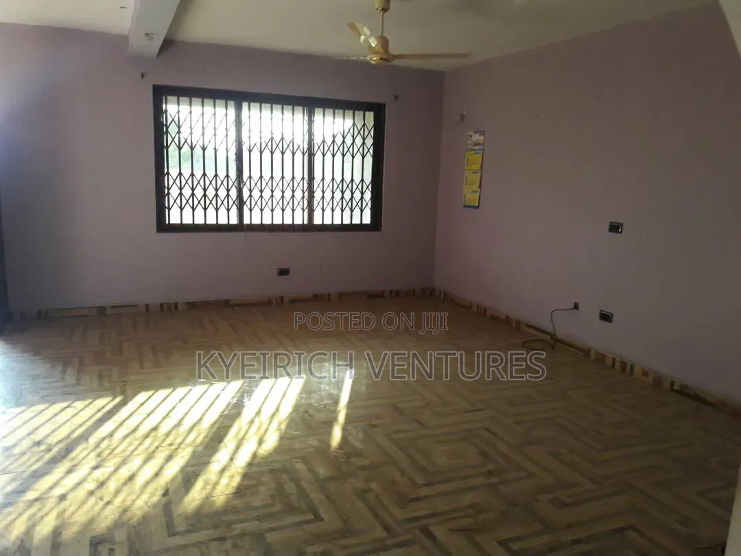 3bdrm Apartment in Dawhenya for rent