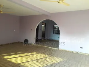 3bdrm Apartment in Dawhenya for rent