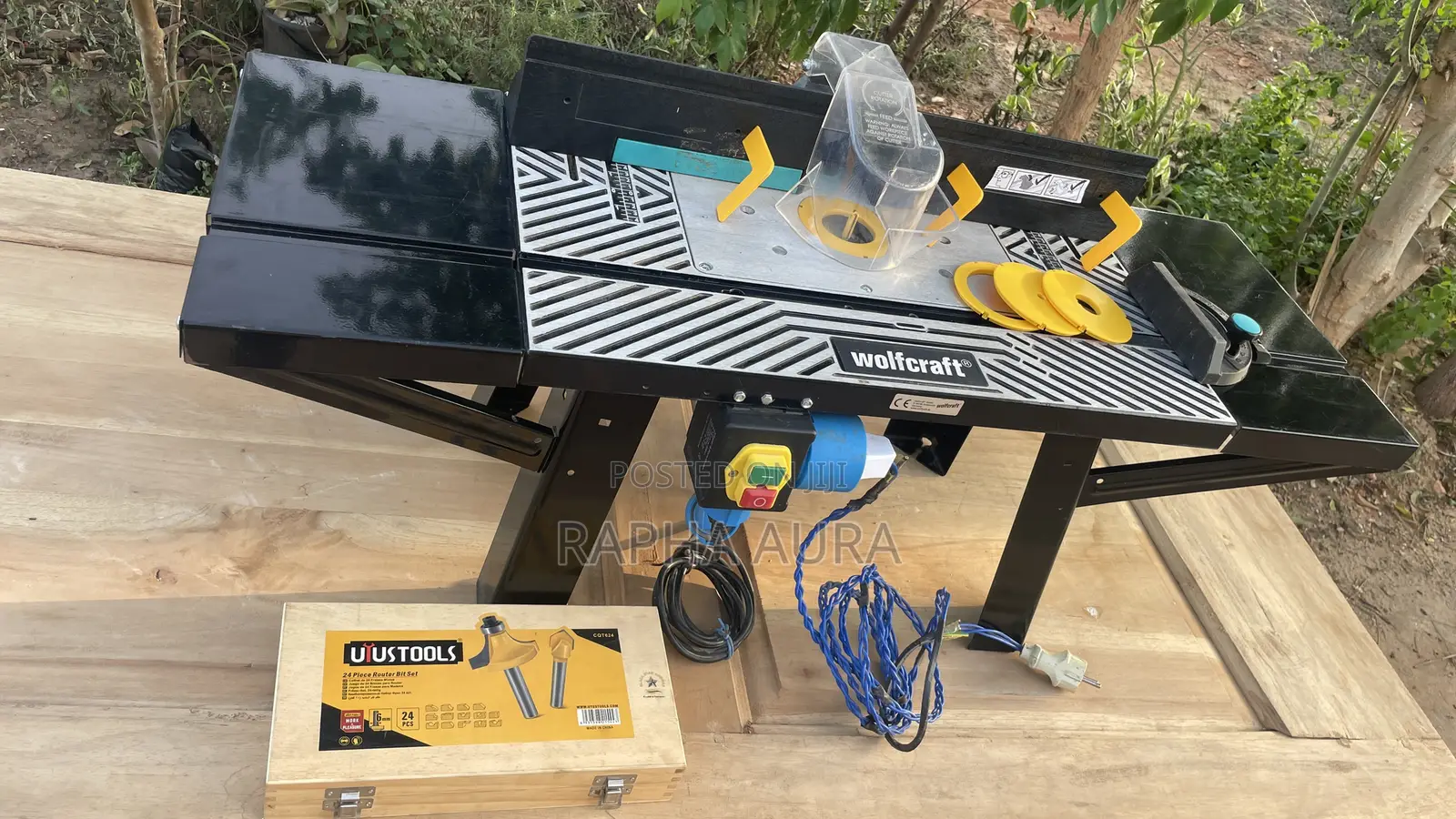 Wolfcraft Router Table With 24 Set of Bits