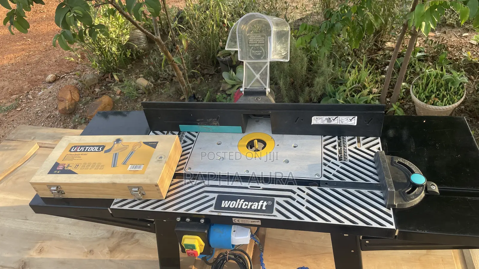 Wolfcraft Router Table With 24 Set of Bits