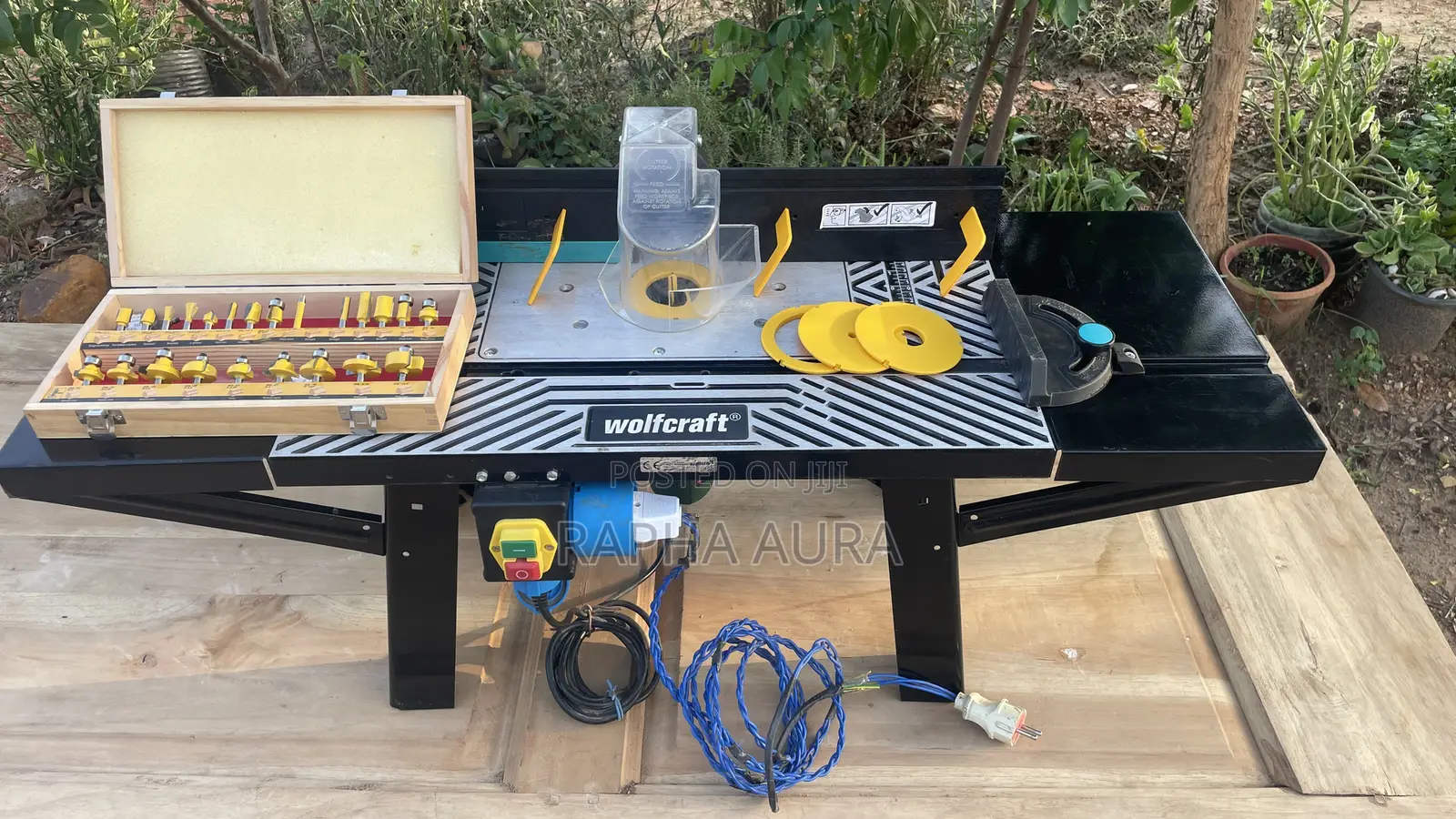 Wolfcraft Router Table With 24 Set of Bits