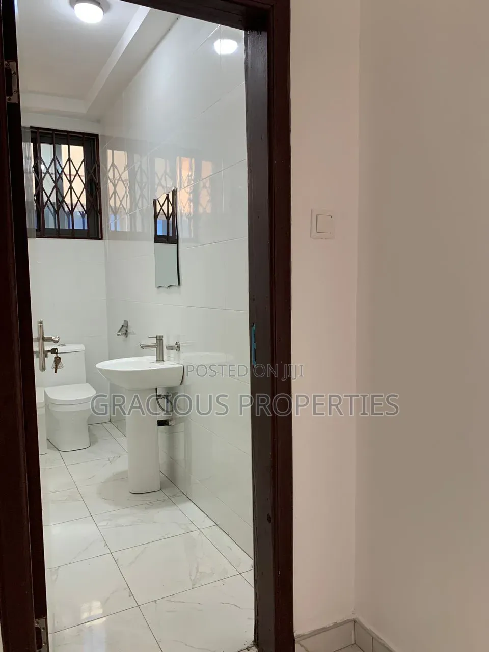 3bdrm House in Gracious Properties, Amrahia for rent