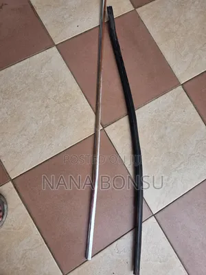 2019 Chevrolet Cruze Driver Door Fixture and Rubber
